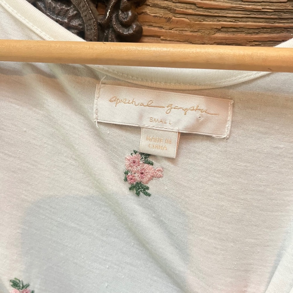 Spiritual Gangster Perfect Lounge Romper White Floral Embroidered Small NWT - Picture 5 of 7